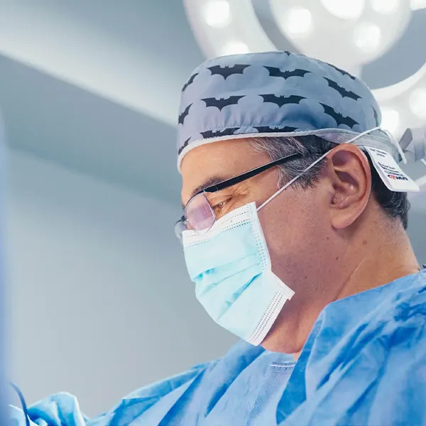 Img-Dr_Carlos_Velasco-Contacto-1